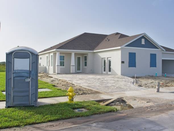 Best Portable restroom trailer rental  in Hollandale, MS
